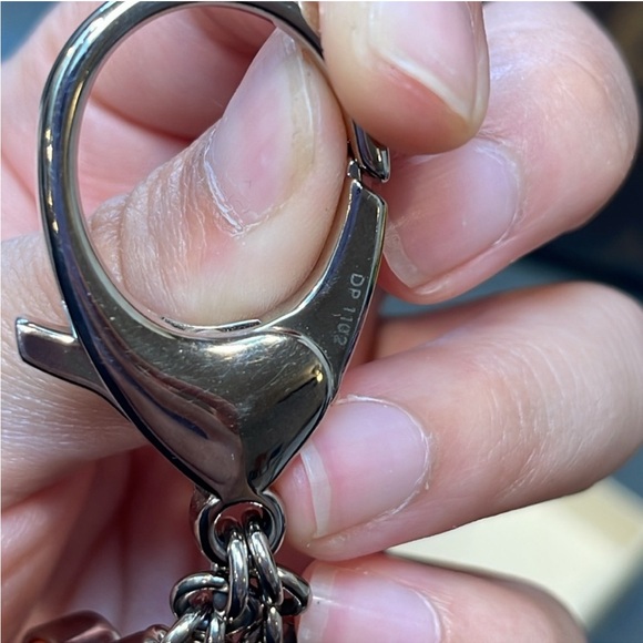 Louis Vuitton Floral Orange Epi Bag Charm Key Holder EUC - Picture 4 of 6